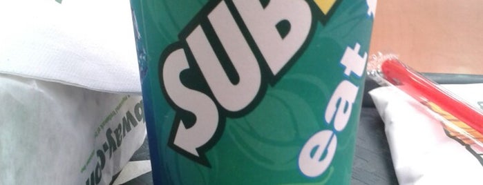 Subway is one of Locais curtidos por аyгустo 🐾.