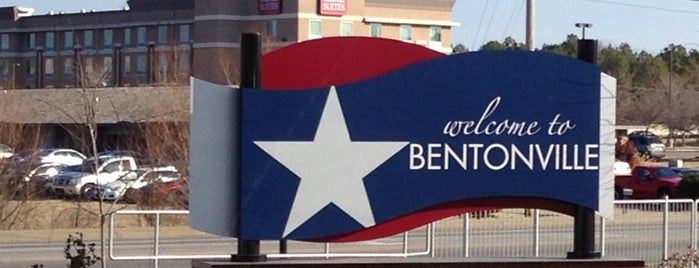 Bentonville, AR is one of สถานที่ที่บันทึกไว้ของ Yari.