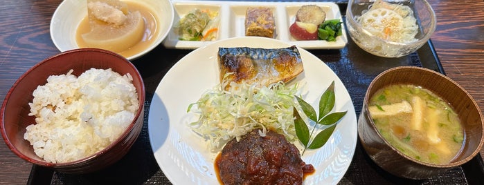 東山みずほ is one of 和食.