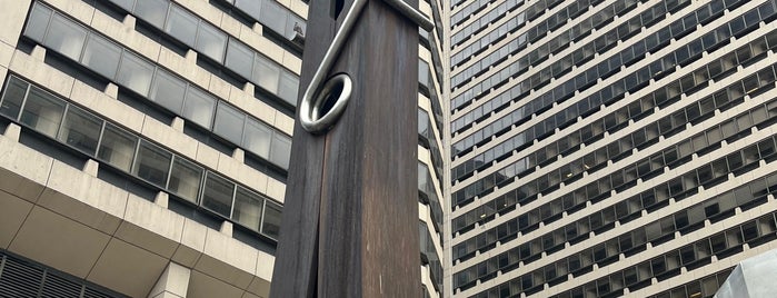 Clothespin Statue is one of Stuff to do in Philly.