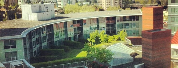Hilton Vancouver Metrotown is one of Tempat yang Disimpan Albert.