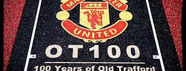 Manchester United Museum & Tour Centre is one of museums.