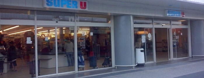 Super U is one of Épicerie Centre Commercial.