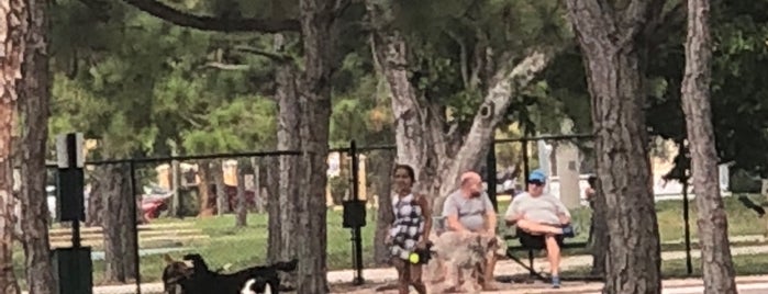 Holiday Park Dog Park is one of Miami.