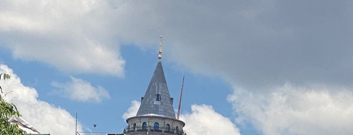 Karaköy Meydanı is one of Istanbul - اسطنبول.