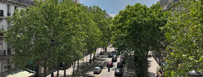 Promenade plantée – La Coulée Verte is one of Paris Søs og Ann.