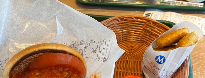 MOS Burger is one of akioの好きな店.