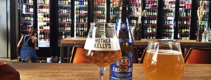 Mother Kelly's Bottle Shop and Tap Room is one of María 님이 좋아한 장소.