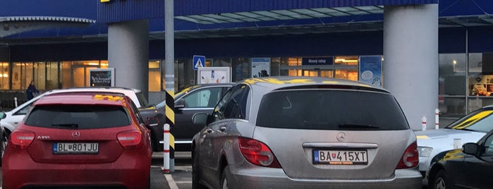 METRO Cash & Carry is one of Slovensko.