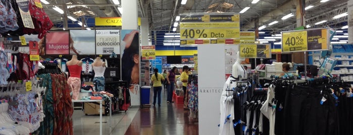 Exito is one of Supermercados, almacenes y tiendas.