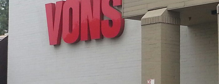 Vons is one of Grocery Run.
