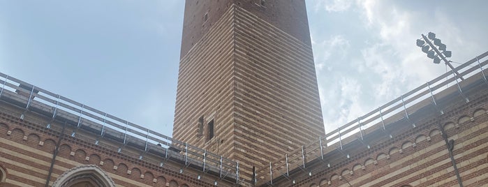 Torre dei Lamberti is one of Roberta'nın Beğendiği Mekanlar.