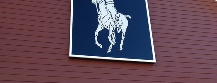 Polo Ralph Lauren Factory Store is one of Lugares favoritos de Steph.
