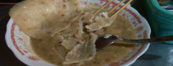 Gule Roti Maryam is one of Eating around Surabaya ".