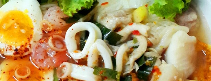 ก๋วยเตี๋ยวหลุดโลก Crazy Noodle is one of Thailand/Cambodia/Vietnam.