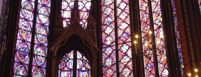 Sainte-Chapelle is one of Paris.