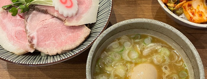 麺屋 NOROMA is one of Shinsuke : понравившиеся места.