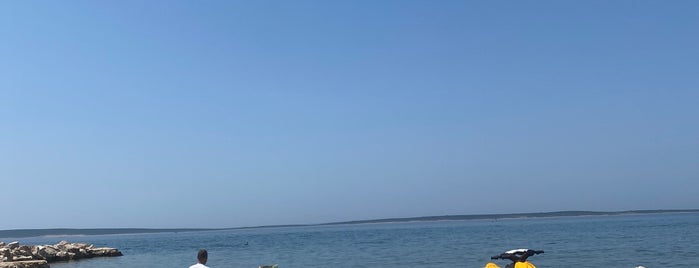 Šimuni Beach is one of Sea rest.
