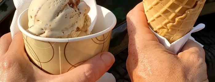 Plainwell Ice Cream Co is one of Restaurants To Try.
