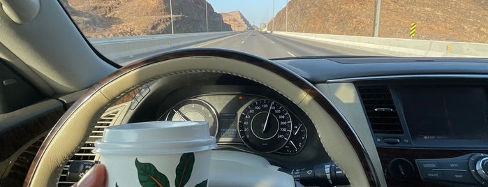 Madinah - Qassim Highway is one of Lugares favoritos de Ahmed.