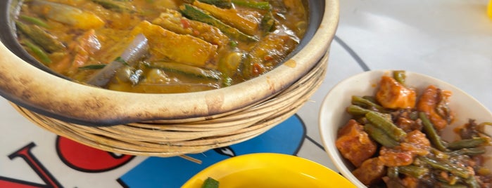 Serangoon BBQ & Curry is one of Singapore.