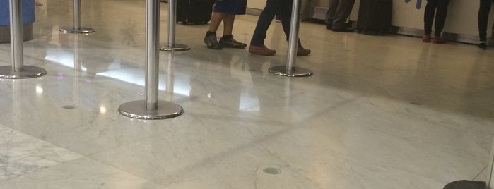メキシコシティ国際空港 (MEX) is one of Julyeさんのお気に入りスポット.