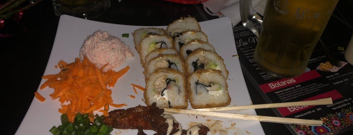 Que Rollo Sushi Bar is one of :)).