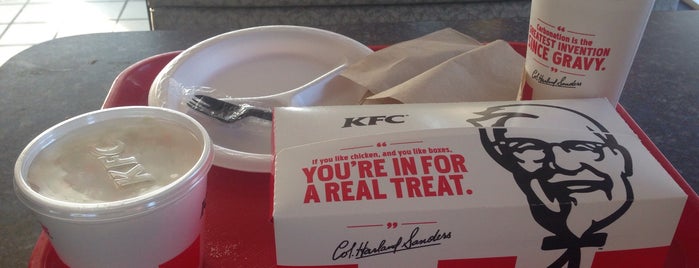 KFC is one of สถานที่ที่ Chad ถูกใจ.