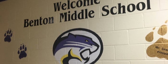 Benton Middle School is one of Local spots.