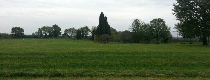 Golf Club Le Querce is one of สถานที่ที่ Francesco ถูกใจ.
