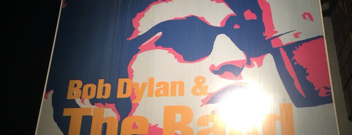 Bob Dylan & The Band is one of Lieux sauvegardés par Yongsuk.