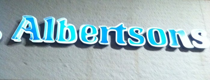 Albertsons is one of Gabriellaさんのお気に入りスポット.