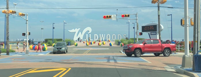 Wildwood Sign is one of Lugares favoritos de BECKY.