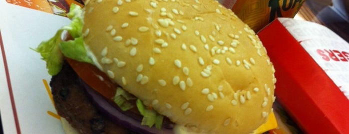 Fast Burgers is one of Avisa que tem Visa Vale.