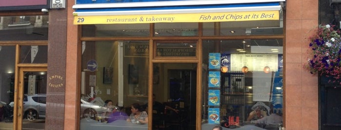 Micky's Fish & Chips is one of สถานที่ที่ Pavel ถูกใจ.