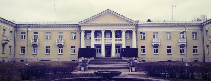 Главная Пулковская астрономическая обсерватория РАН is one of Музеи.