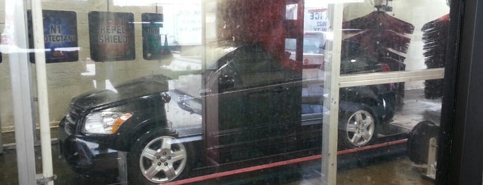 Mister Car Wash is one of สถานที่ที่ Roanna ถูกใจ.