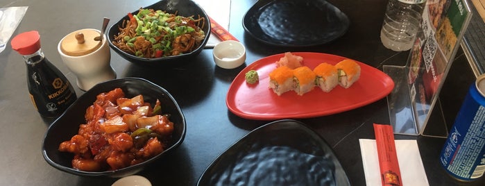 Hai Hai Sushi Bar & Asian Kitchen is one of Yemek.