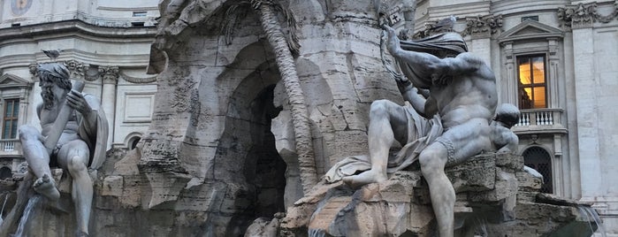 Piazza Navona is one of Posti che sono piaciuti a Hande.