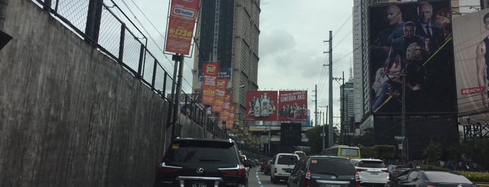 EDSA - Pioneer-Boni Intersection is one of Usuals.