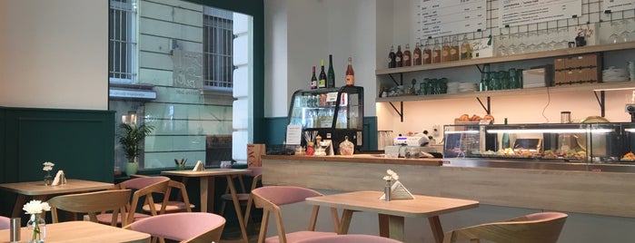 Dear Budapest, is one of menő helyek kávé & étterem.