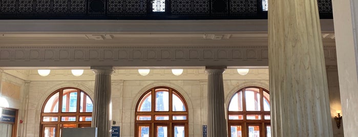 Penn Station Light Rail Station is one of Public Transportation.