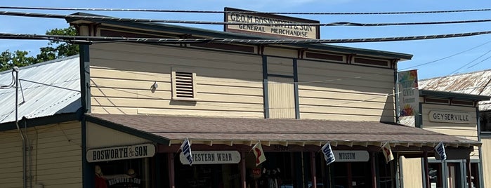 Bosworth & Son General Store is one of Guía de California.