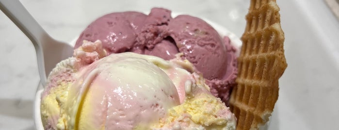 Jeni's Splendid Ice Creams is one of Food/Drink Favorites: DC & Northern Virginia.