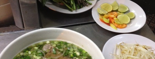Phở Quỳnh is one of Vietnam favorites by Jas.