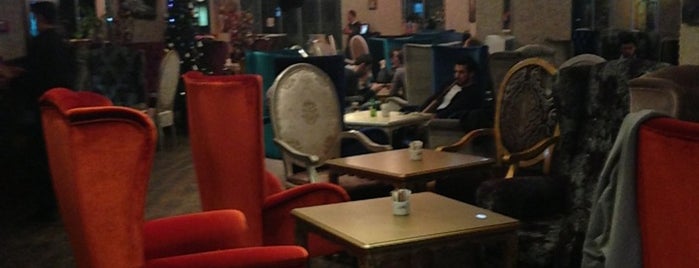 N10 Cafe is one of Istanbul Shisha.