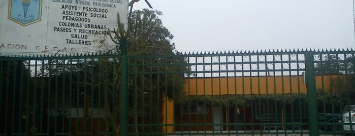 Colegio Celestin Freinet is one of Left.