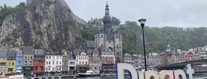 Dinant is one of Brüssel.