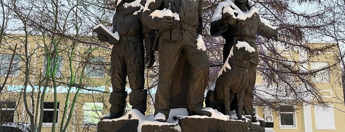 Памятник пограничникам Арктики is one of Памятники.