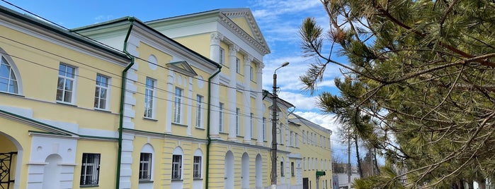 Алексинский художественно-краеведческий музей is one of all day.